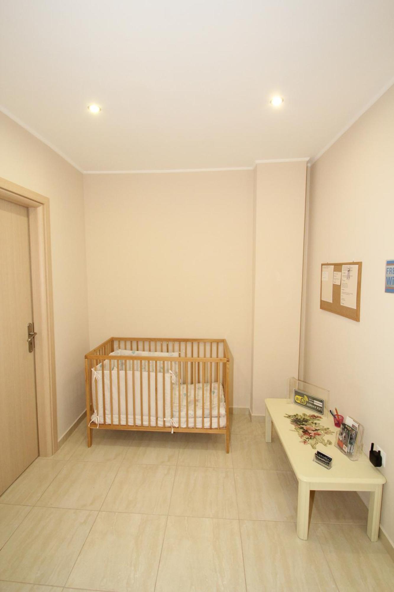Filoxenia Apartment Артемида Екстериор снимка
